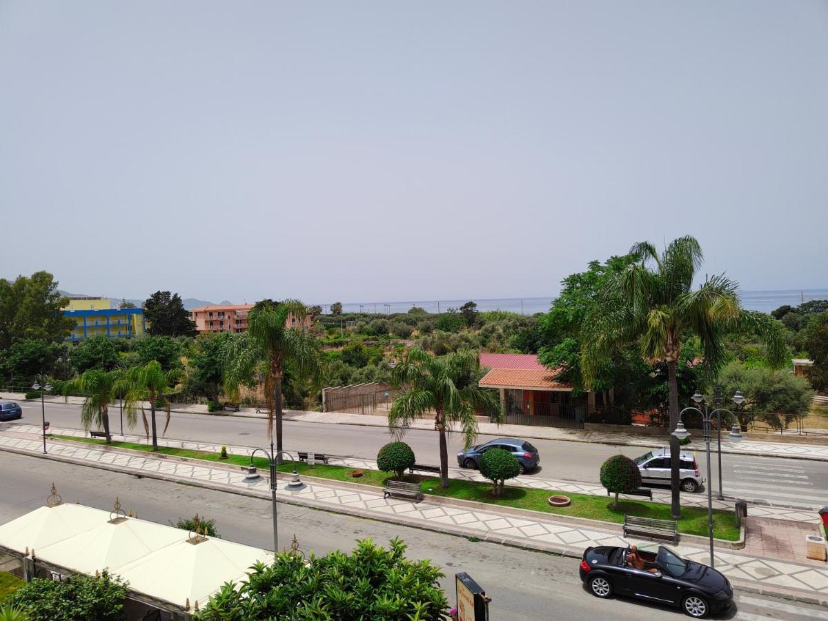 "Appartamento Del Mare Gliaca" Con Vista Isole Eolie,Ampia Terrazza,Wifi E Parcheggio Privato Gratuito Piraino Exteriér fotografie